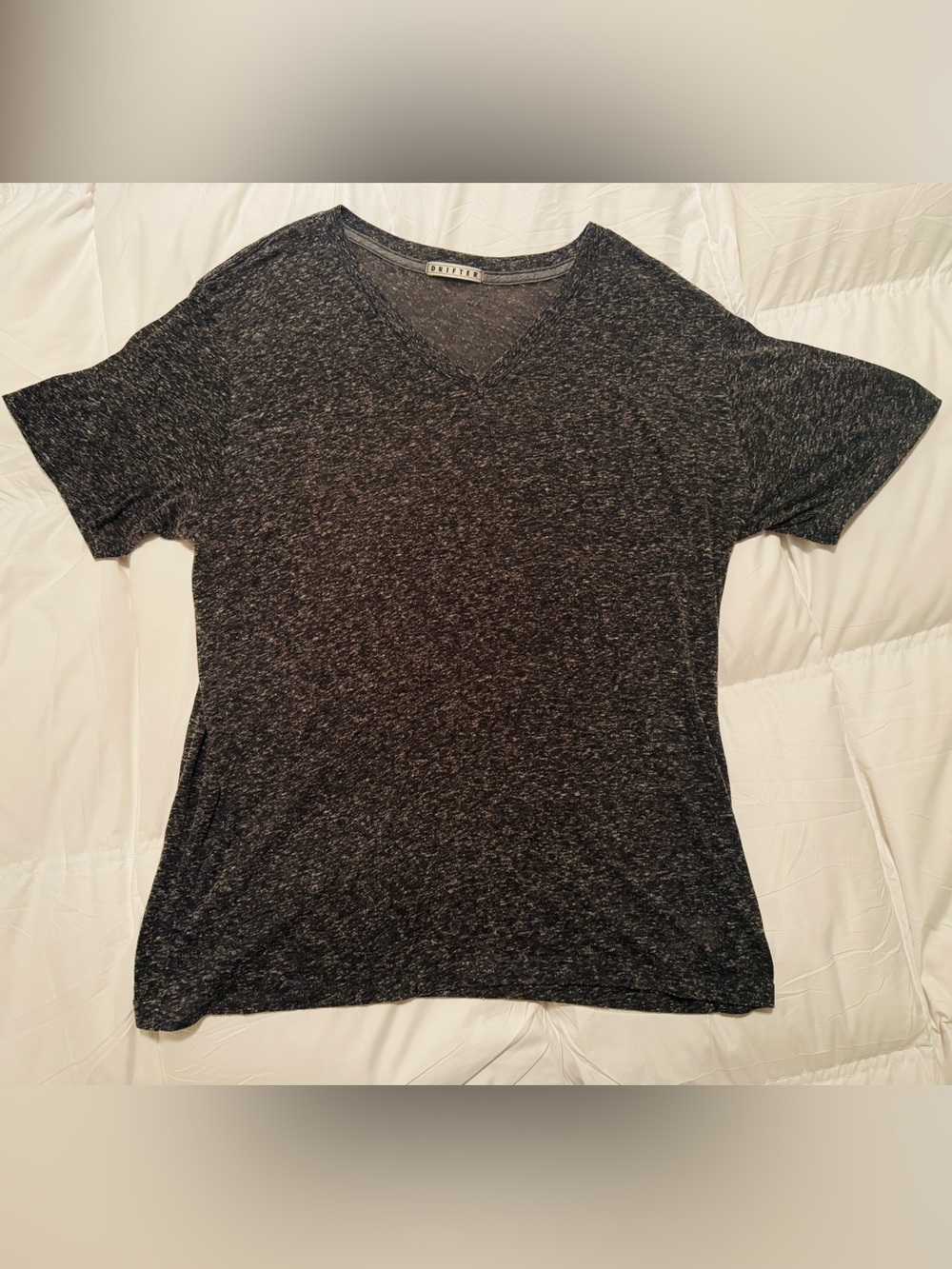 Men’s Short Sleeve V-Neck Tee